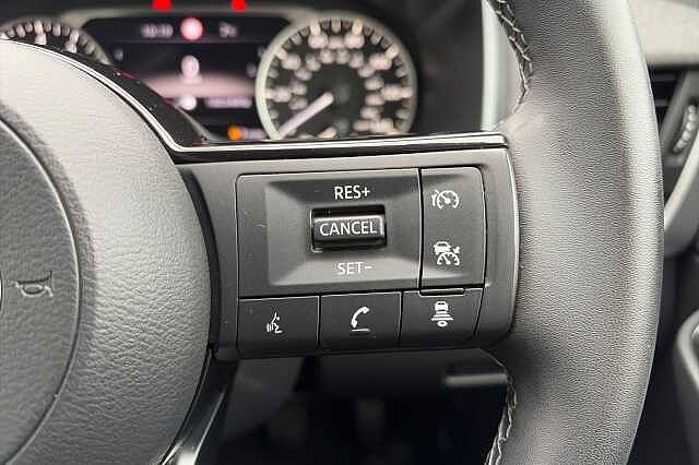 Nissan Qashqai 1.3 DiG-T MH Acenta Premium 5dr