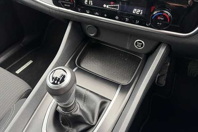 Nissan Qashqai 1.3 DiG-T MH Acenta Premium 5dr