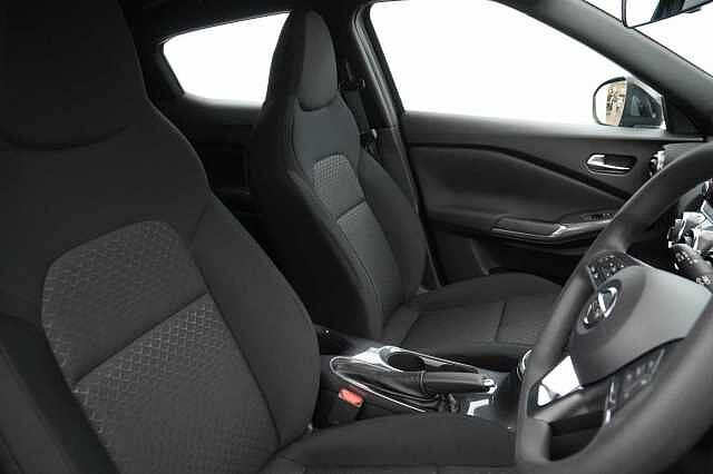 Nissan Juke 1.0 DIG-T 117 Acenta with Comfort Pack Upgrade