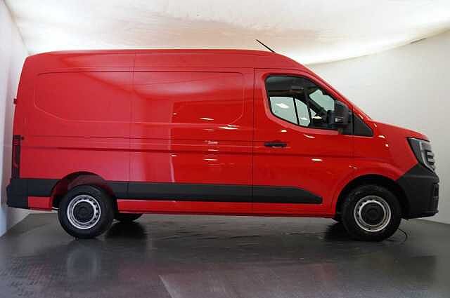 Nissan Interstar 2.0 dCi 130 Acenta L2 H2 3.5T Panel Van