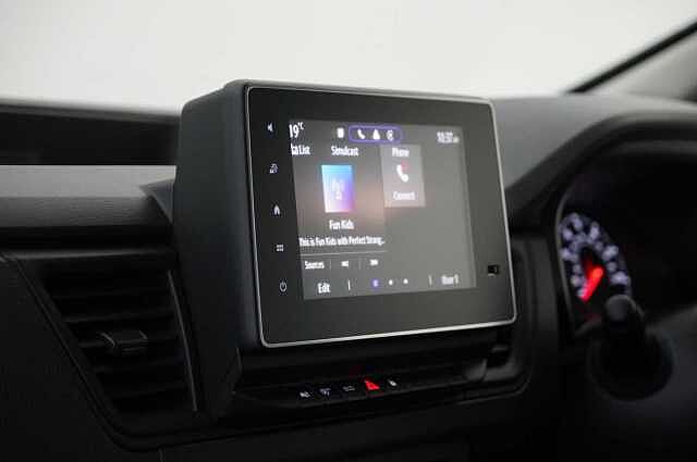 Nissan Primastar 2.0 dCi 150 Tekna Combi L1 SWB 3.0T with 9 Seats