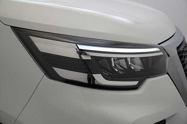 Nissan Primastar 2.0 dCi 150 Acenta L2 H1 3.0T Crew Van with 6 Seats and Air Con