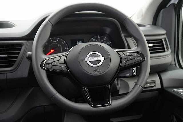 Nissan Primastar 2.0 dCi 150 Acenta L2 H1 3.0T Crew Van with 6 Seats and Air Con