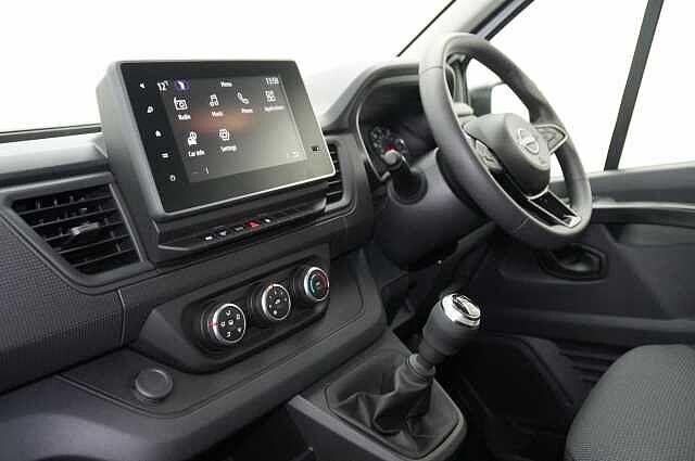 Nissan Primastar 2.0 dCi 150 Acenta L2 H1 3.0T Crew Van with 6 Seats and Air Con