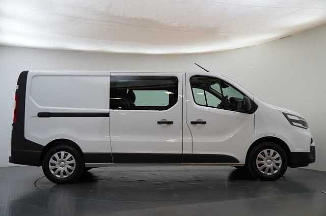 Nissan Primastar 2.0 dCi 150 Acenta L2 H1 3.0T Crew Van with 6 Seats and Air Con