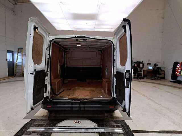 Nissan Primastar 2.0 dCi 130 Tekna L2 H1 LWB 3.0T Panel Van with Air Con and Sat Nav