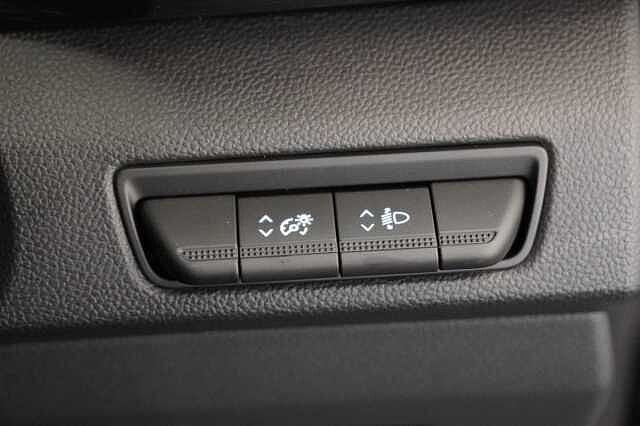 Nissan Primastar 2.0 dCi 130 Tekna L2 H1 LWB 3.0T Panel Van with Air Con and Sat Nav