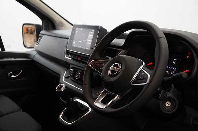 Nissan Primastar 2.0 dCi 130 Tekna L2 H1 LWB 3.0T Panel Van with Air Con and Sat Nav