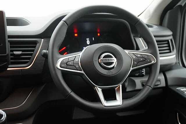 Nissan Primastar 2.0 dCi 130 Tekna L2 H1 LWB 3.0T Panel Van with Air Con and Sat Nav