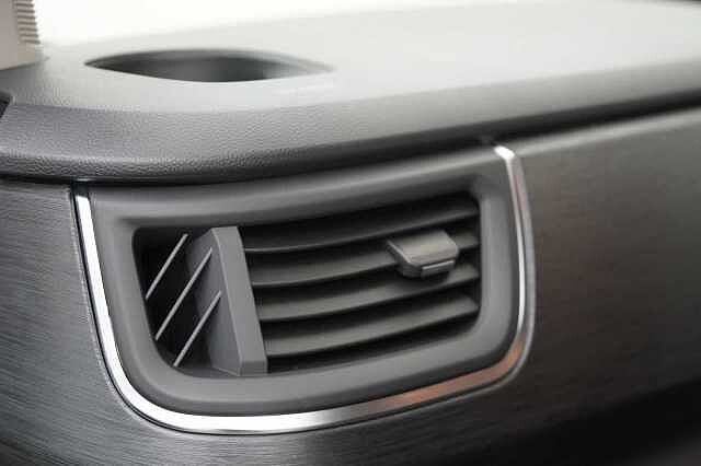 Nissan Primastar 2.0 dCi 130 Tekna L2 H1 LWB 3.0T Panel Van with Air Con and Sat Nav