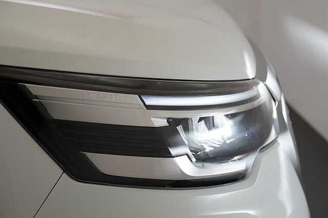 Nissan Primastar 2.0 dCi 130 Tekna L2 H1 LWB 3.0T Panel Van with Air Con and Sat Nav