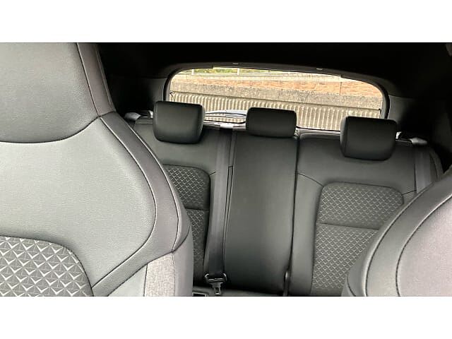 Nissan Juke 1.0 DiG-T N-Connecta 5dr Petrol Hatchback