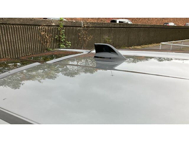 Nissan Juke 1.0 DiG-T N-Connecta 5dr Petrol Hatchback