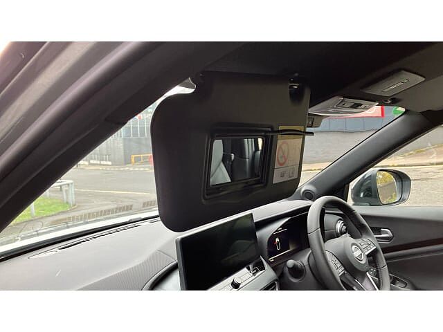 Nissan Juke 1.0 DiG-T N-Connecta 5dr Petrol Hatchback