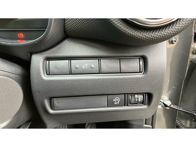 Nissan Juke 1.0 DiG-T N-Connecta 5dr Petrol Hatchback