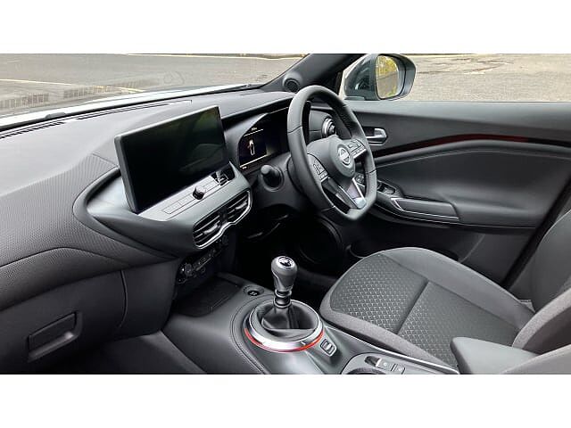 Nissan Juke 1.0 DiG-T N-Connecta 5dr Petrol Hatchback