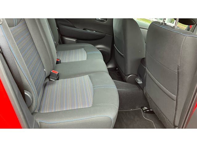 Nissan LEAF 110kW Acenta 39kWh 5dr Auto [Tech Pack] Electric Hatchback