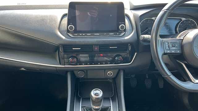 Nissan Qashqai 1.3 DiG-T MH Acenta Premium 5dr