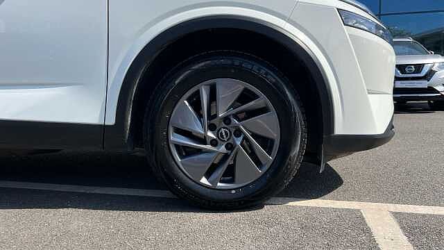 Nissan Qashqai 1.3 DiG-T MH Acenta Premium 5dr