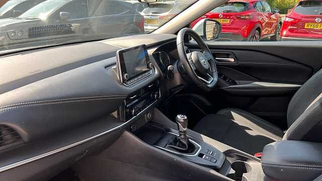 Nissan Qashqai 1.3 DiG-T MH Acenta Premium 5dr