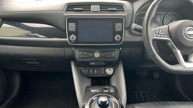 Nissan LEAF 110kW N-Connecta 39kWh 5dr Auto