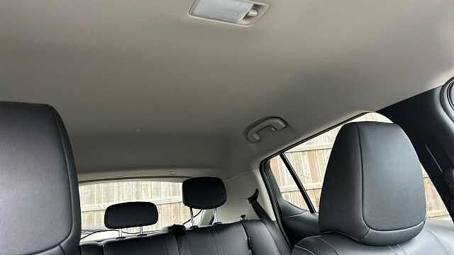 Nissan LEAF 110kW N-Connecta 39kWh 5dr Auto