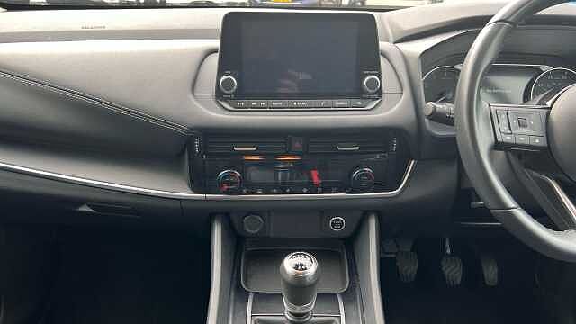 Nissan Qashqai 1.3 DiG-T MH Acenta Premium 5dr