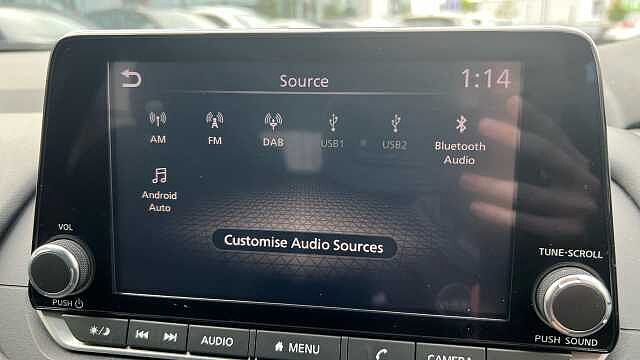 Nissan Qashqai 1.3 DiG-T MH Acenta Premium 5dr