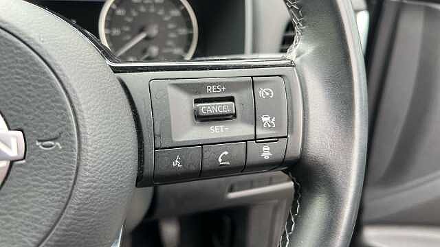 Nissan Qashqai 1.3 DiG-T MH Acenta Premium 5dr