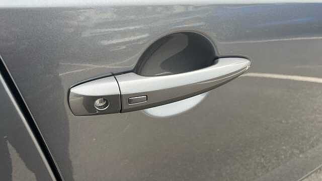 Nissan Qashqai 1.3 DiG-T MH Acenta Premium 5dr