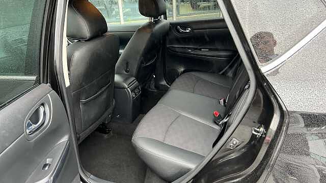 Nissan Pulsar PULSAR 1.2 DiG-T N-Connecta 5dr Xtronic