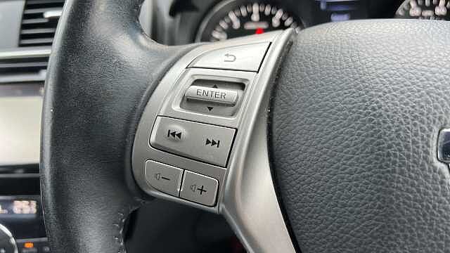 Nissan Pulsar PULSAR 1.2 DiG-T N-Connecta 5dr Xtronic