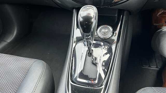 Nissan Pulsar PULSAR 1.2 DiG-T N-Connecta 5dr Xtronic