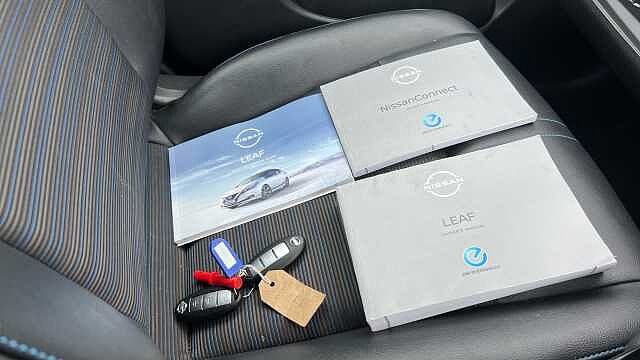 Nissan LEAF LEAF 110kW N-Connecta 40kWh 5dr Auto