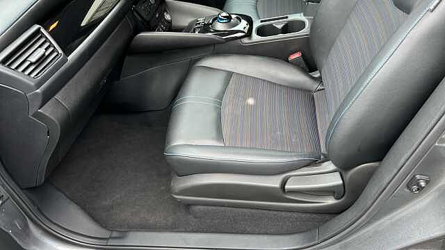 Nissan LEAF LEAF 110kW N-Connecta 40kWh 5dr Auto