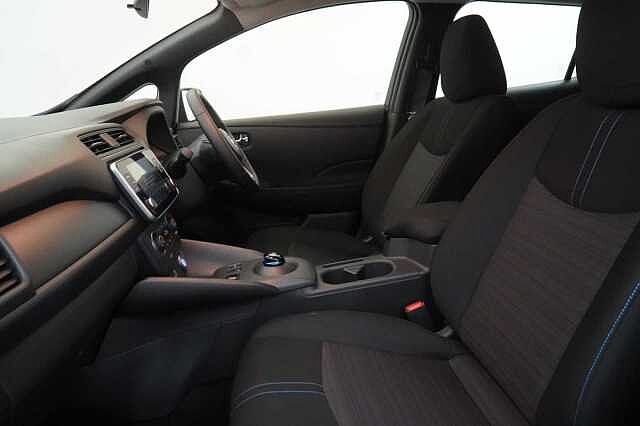 Nissan LEAF 40KW Acenta Auto with Intelligent Cruise Control and Rear View Camera