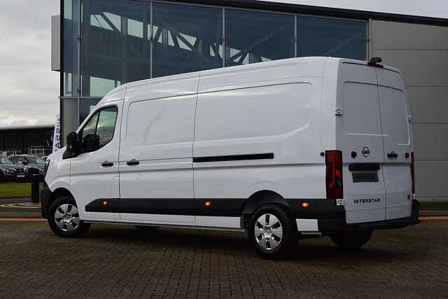 Nissan Interstar 2.0 dCi 130 Tekna L3 H2 3.5T Panel Van