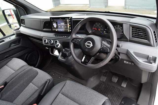 Nissan Interstar 2.0 dCi 130 Tekna L3 H2 3.5T Panel Van