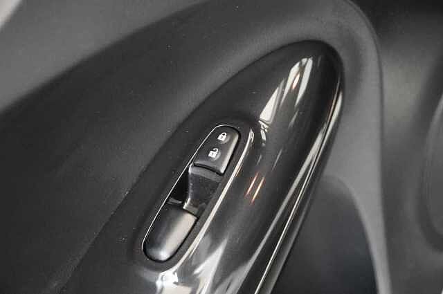 Nissan Juke 1.6 112 BOSE Personal Edition with Nav + Rear Camera &amp; Black Exterior Pack