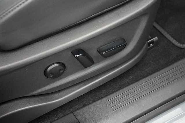 Nissan ARIYA 63KW Advance Auto with 22KW Onboard Charger + Sat Nav and 360 View Cameras