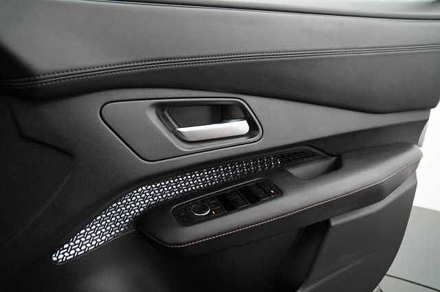 Nissan ARIYA 63KW Advance Auto with 22KW Onboard Charger + Sat Nav and 360 View Cameras