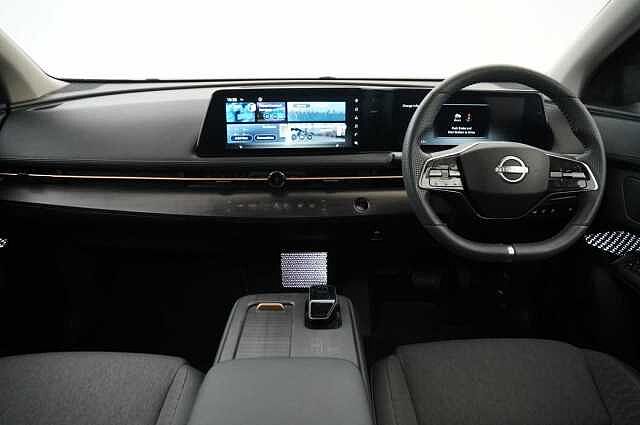 Nissan ARIYA 63KW Advance Auto with 22KW Onboard Charger + Sat Nav and 360 View Cameras