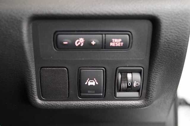 Nissan Micra 1.0 71 Acenta with Air Con and Apple Car Play