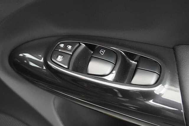 Nissan Juke 1.2 DIG-T 115 Tekna with Leather Interior + Sat Nav and 360 View Cameras