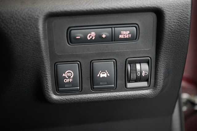 Nissan Micra 1.0 IG-T 100 Tekna with Vision+ Pack and Sports Interior Trim Upgrades