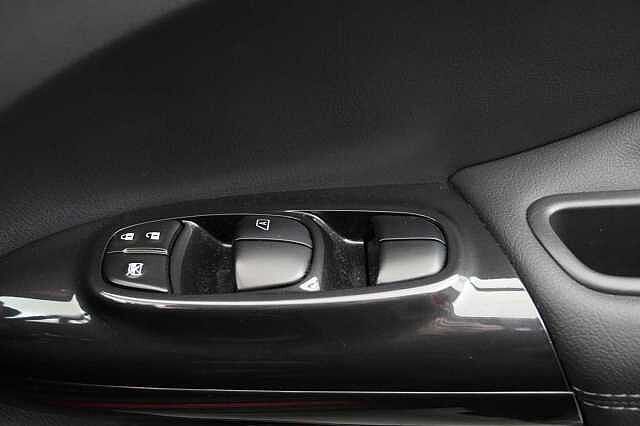 Nissan Juke 1.2 DIG-T 115 BOSE Personal Edition with Sat Nav and Rear View Camera