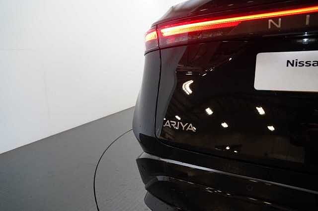 Nissan ARIYA 63KW Advance Auto with Sky Roof Pack Upgrade + Sat Nav and 360 Cameras