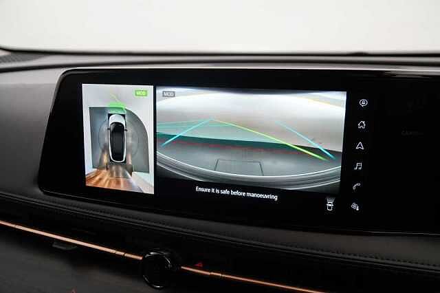 Nissan ARIYA 63KW Advance Auto with Sky Roof Pack Upgrade + Sat Nav and 360 Cameras