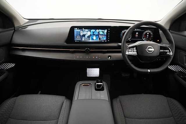 Nissan ARIYA 63KW Advance Auto with Sky Roof Pack Upgrade + Sat Nav and 360 Cameras
