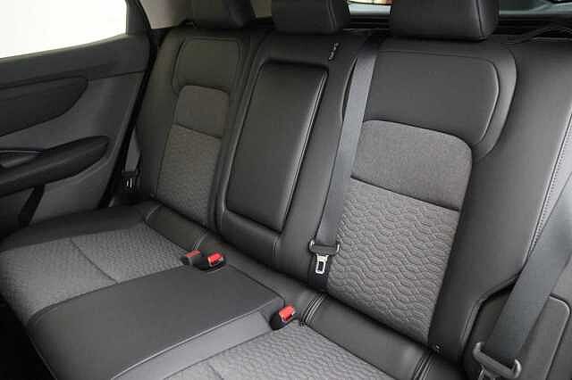 Nissan ARIYA 63KW Advance Auto with Sky Roof Pack Upgrade + Sat Nav and 360 Cameras